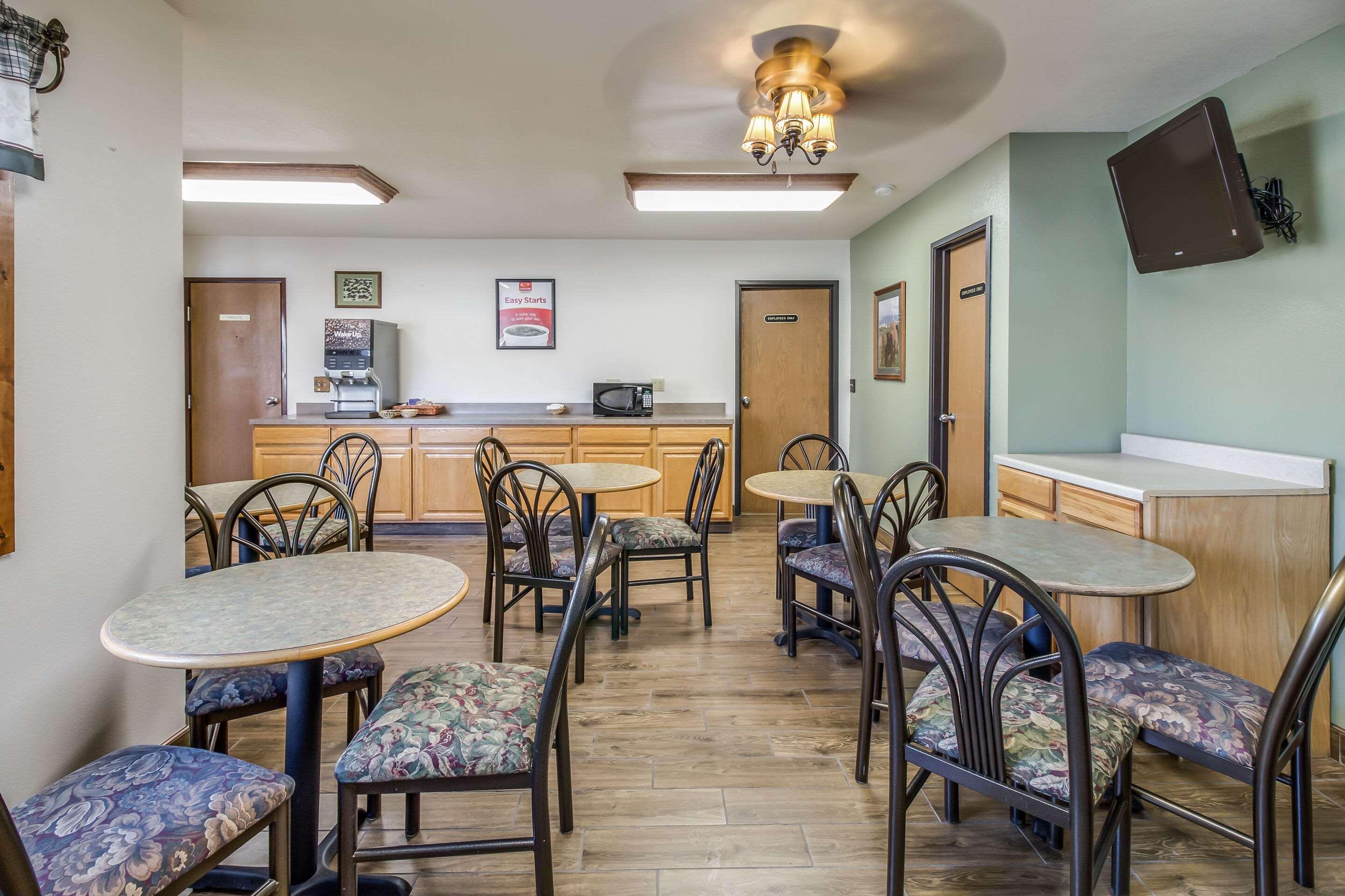 Econo Lodge, Downtown Custer Near Custer State Park And Mt Rushmore Buitenkant foto