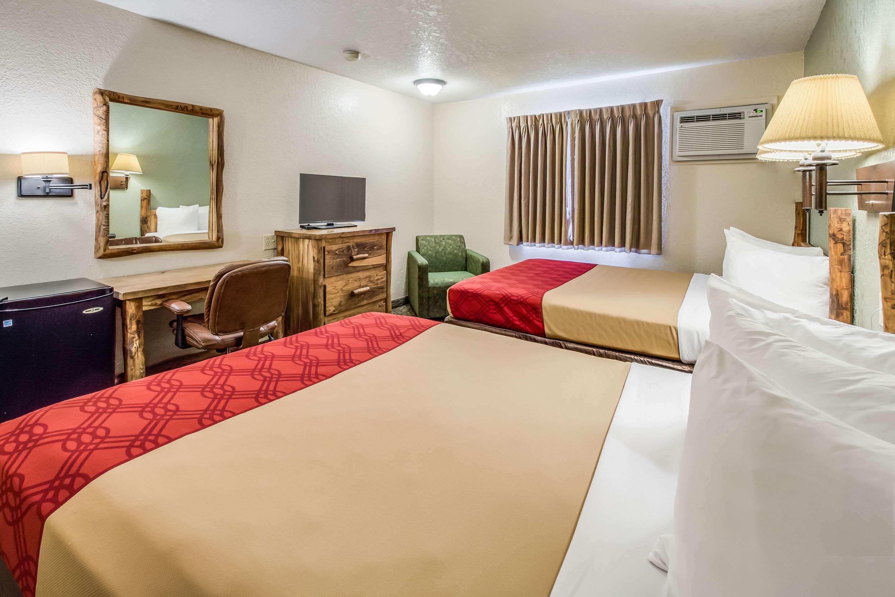 Econo Lodge, Downtown Custer Near Custer State Park And Mt Rushmore Buitenkant foto