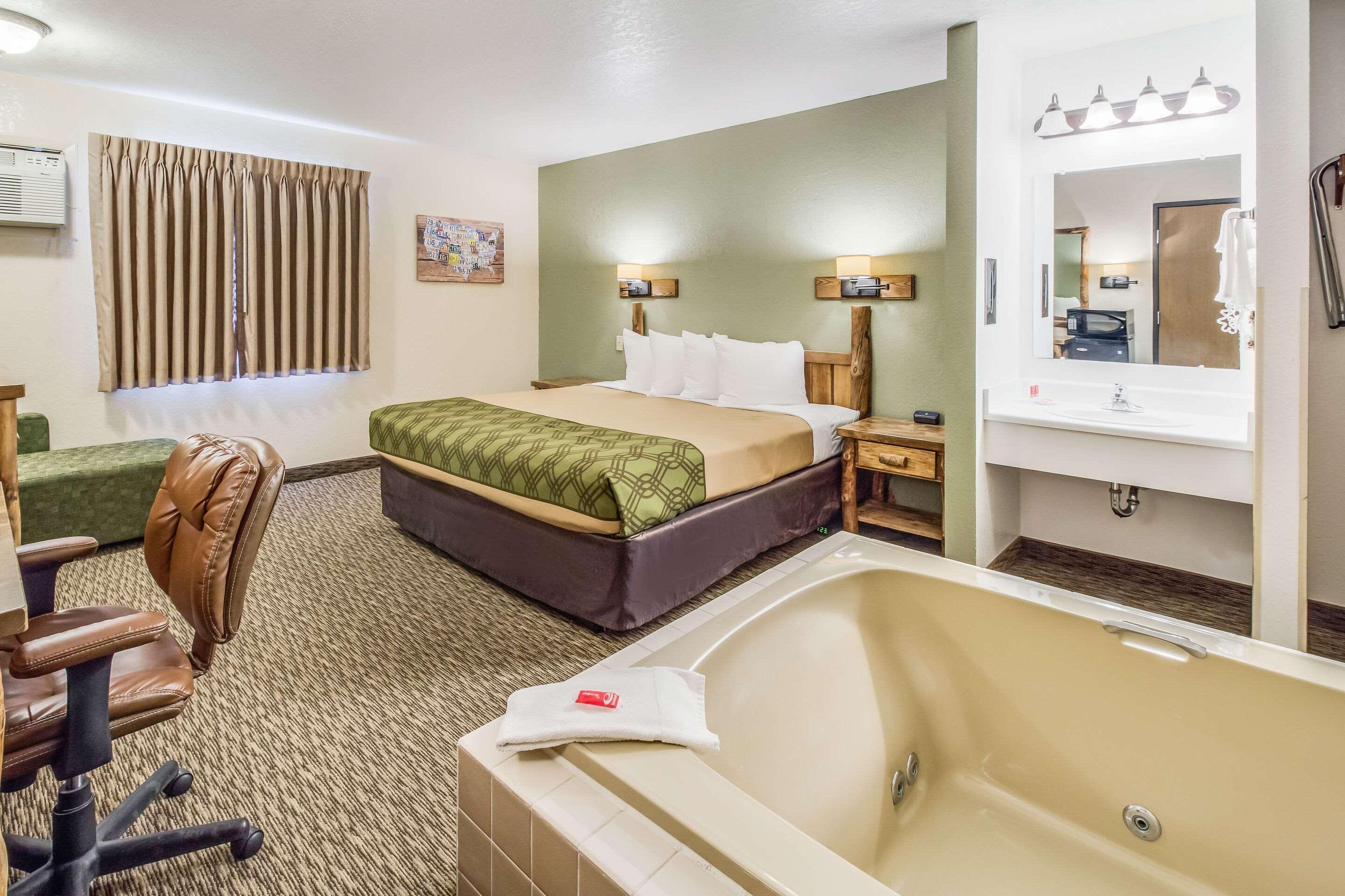 Econo Lodge, Downtown Custer Near Custer State Park And Mt Rushmore Buitenkant foto